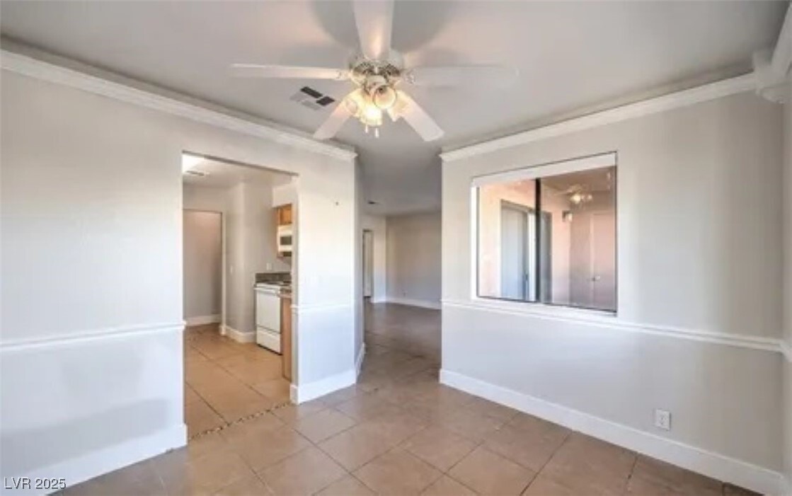 Building Photo - 3151 N Soaring Gulls Dr