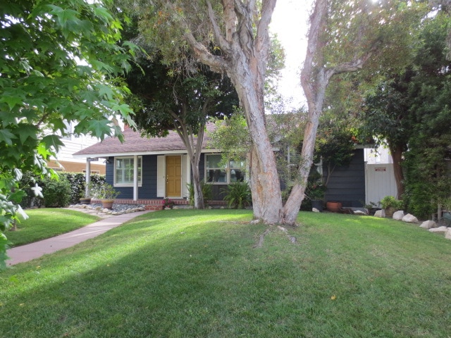 Building Photo - 1403 S Catalina Ave