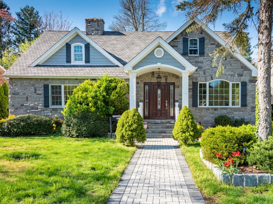 Primary Photo - 181 N Bourndale Rd
