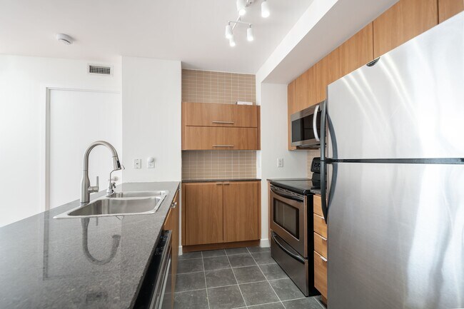 Building Photo - 11 Brunel Ct