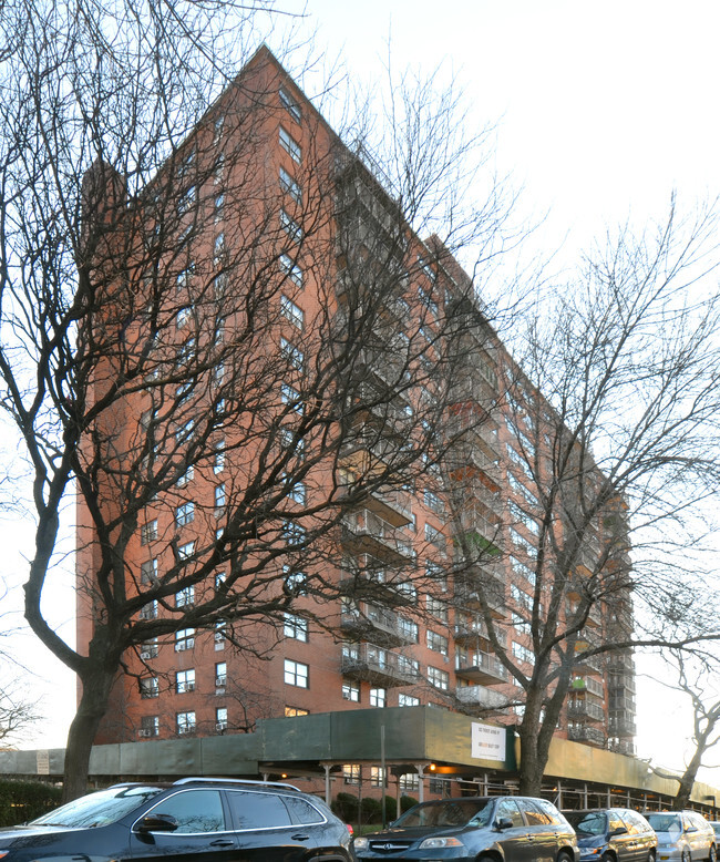 Building Photo - Carol Gardens