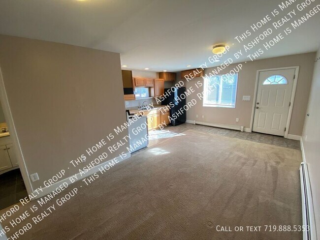 Building Photo - 511 1/2 Swope Ave-