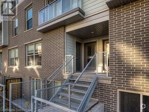 Building Photo - 62 Balsam St