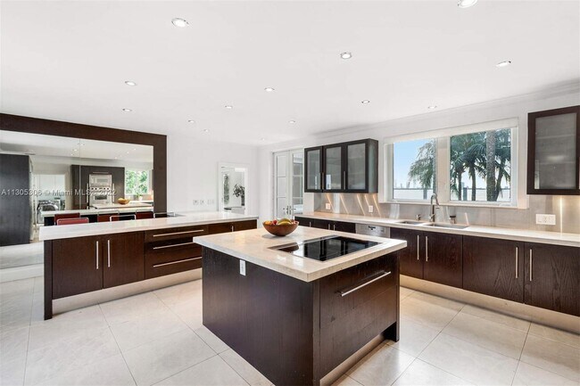 Foto del edificio - 4344 N Bay Rd