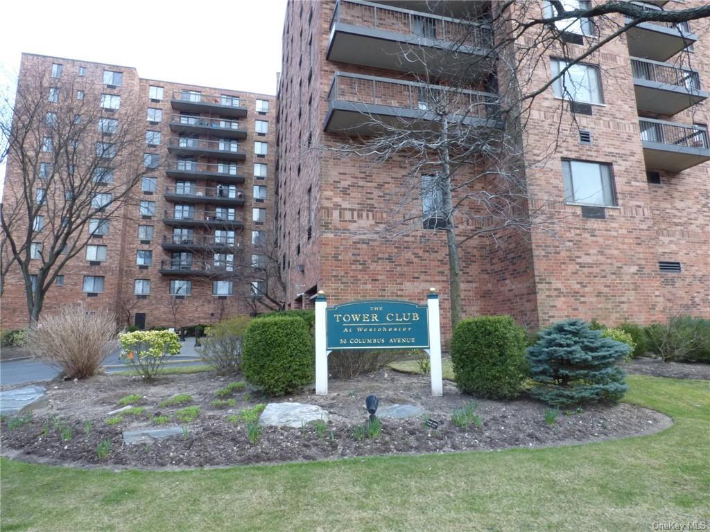 Primary Photo - 50 Columbus Ave
