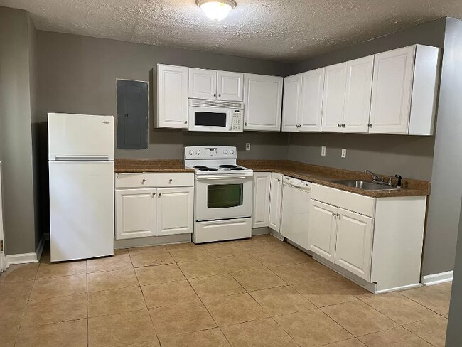 Foto del edificio - 1447 Shiloh Way NW