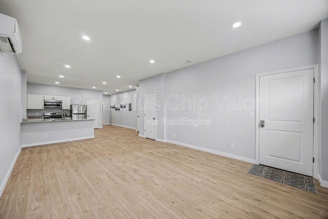 Photo - 3982 Superior Ave Apartment