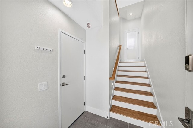 Building Photo - 14099 Lemoli Ave
