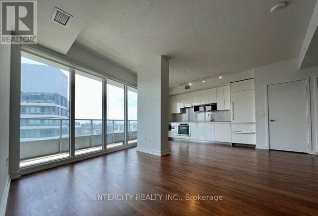 Building Photo - 117 McMahon Dr