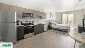 Building Photo - 2323 N 150th Dr