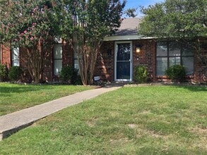 Building Photo - 5037 Sundown Dr