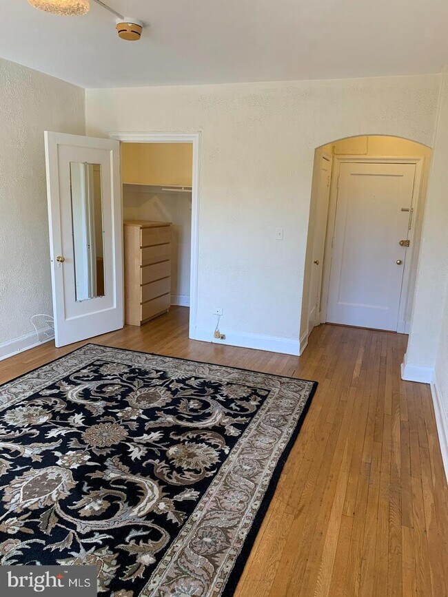 2032 Belmont Rd NW Unit 625, Washington, DC 20009 Room for Rent in