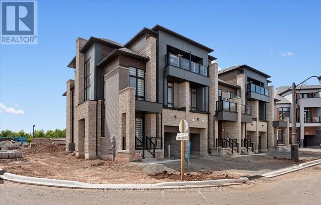 Building Photo - 1272 Anthonia Trail