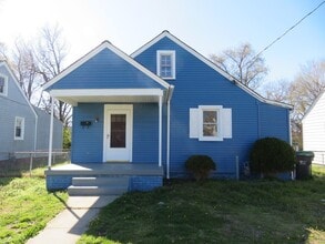 Building Photo - 1118 Jett Ave