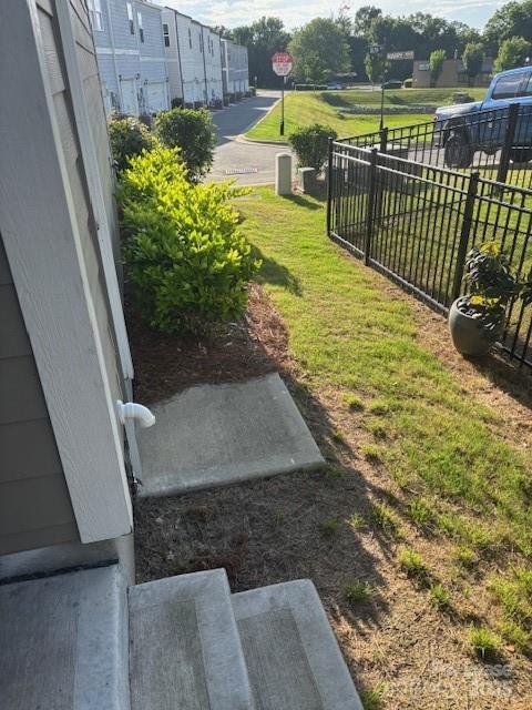 Building Photo - 226 Johnston Dr