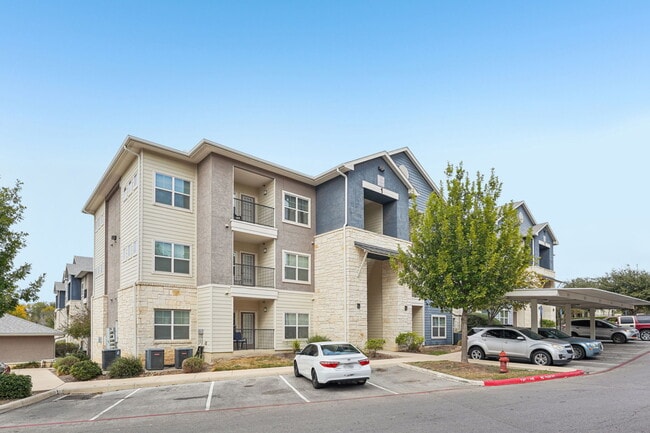 Building Photo - OAK VALLEY