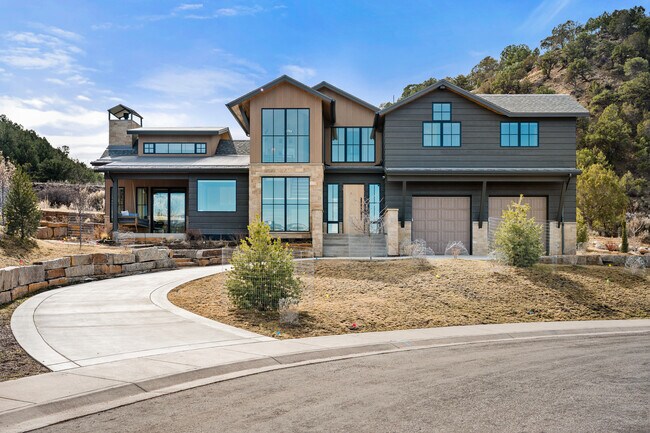 Foto del edificio - 117 Bowles Dr