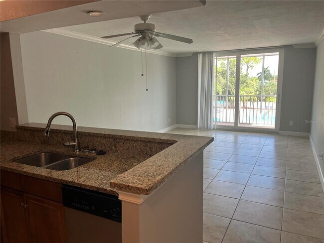 Foto del edificio - 2740 Coconut Bay Ln