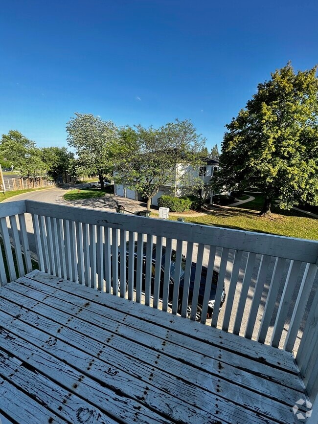 Building Photo - 2077 N Ginger Creek Cir