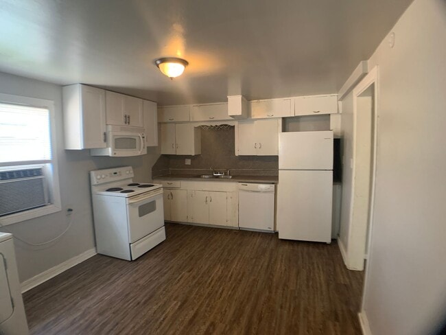 Foto del edificio - 1 Bed Duplex OKC