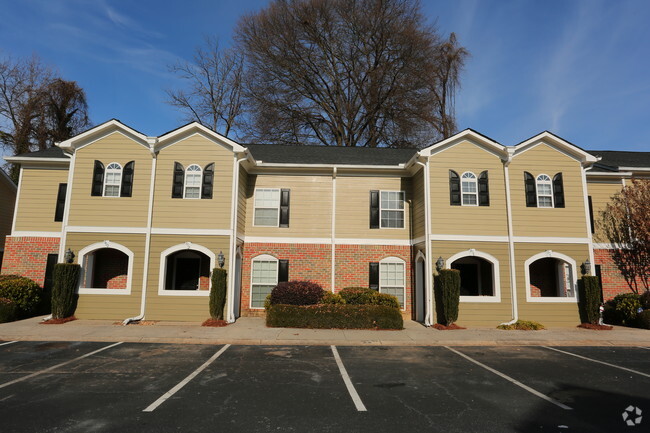 Foto del edificio - Sierra West Townhomes