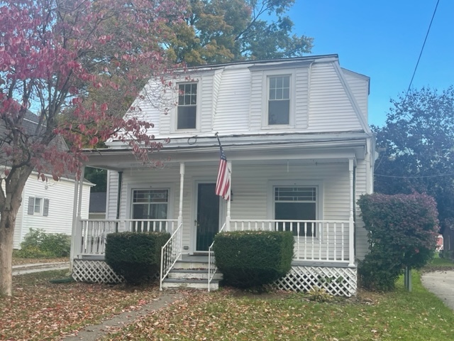 Primary Photo - 51 E Main St