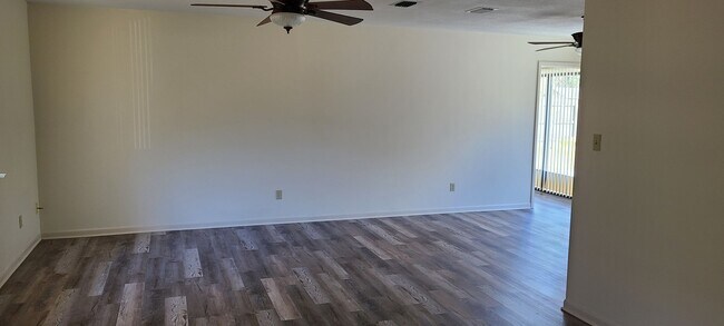 Foto del edificio - Remodeled 3/2 in Monterey