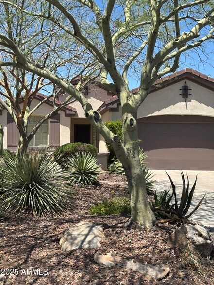 Foto del edificio - 41520 N River Bend Ct