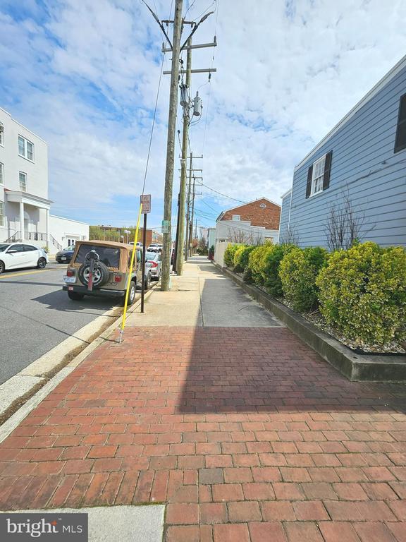 Foto del edificio - 600 S Washington St