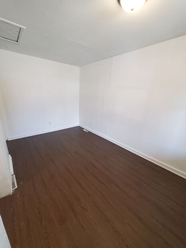 Foto del edificio - 3 Bedroom Single Family