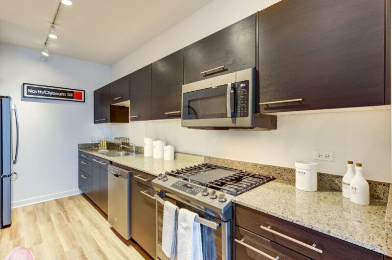 Foto principal - 801 W Blackhawk St