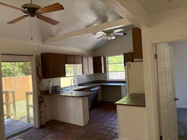 Building Photo - 3-Bedroom Home in Peaceful Malabar, FL