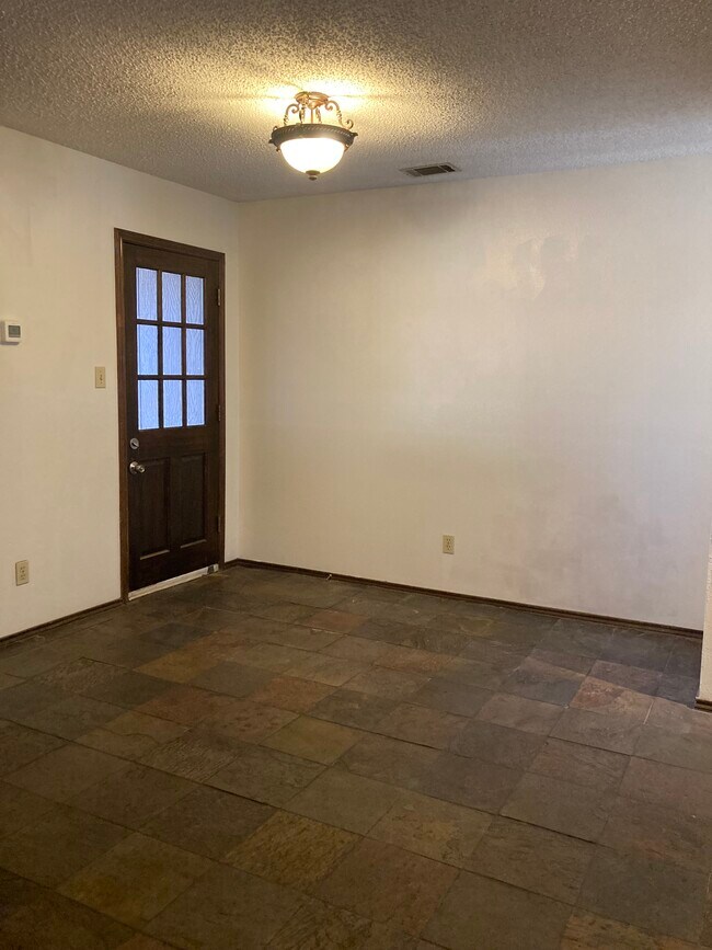 432 E Copper Ave, Hobbs, NM 88240 Townhouse for Rent in Hobbs, NM