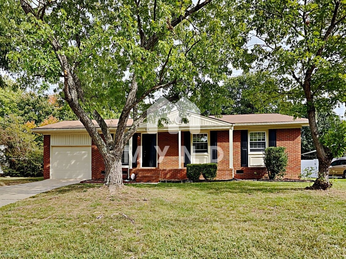 Primary Photo - 3 br, 1.5 bath House - 528 Efird St