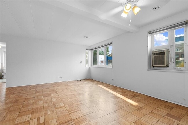 Foto del edificio - 7206 Oak Ave