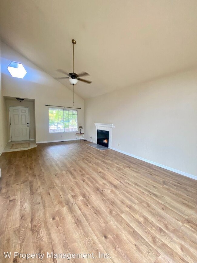 Building Photo - 4 br, 2.5 bath House - 1116 Halyard Drive