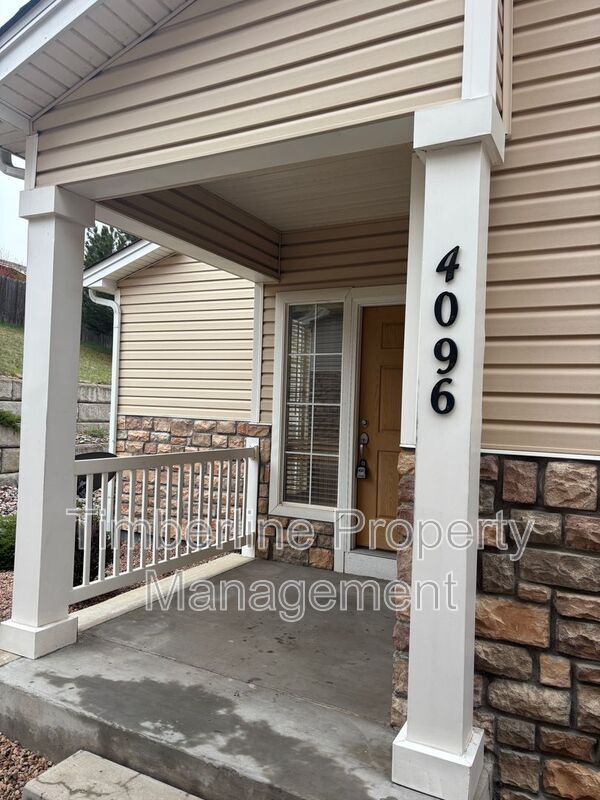 Foto del edificio - 4096 Diamond Ridge View