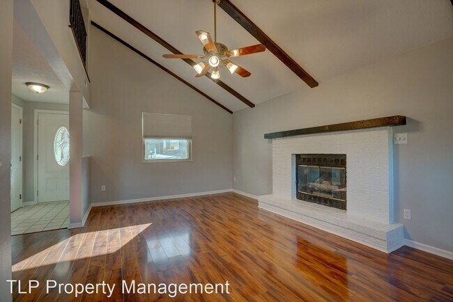 Foto del edificio - 3 br, 2.5 bath House - 5396 Pine Valley Dr