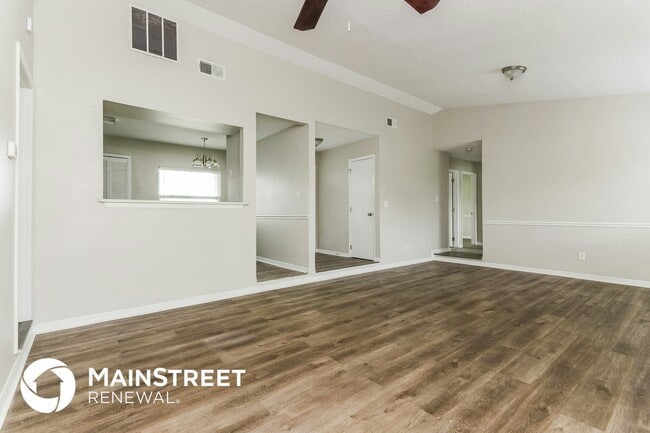 Building Photo - 1517 Colony Ave