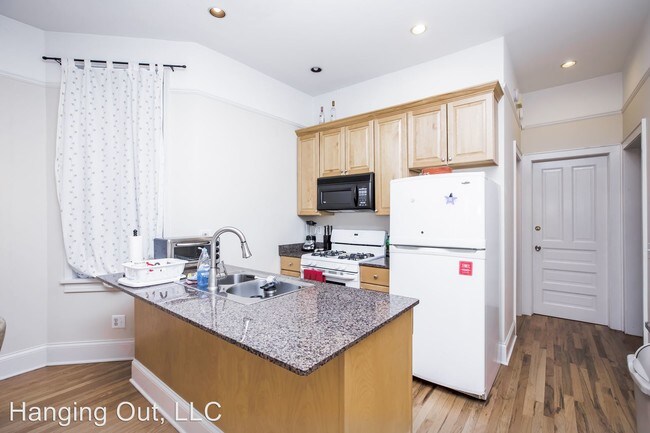 Foto del edificio - 2237 W Armitage Ave
