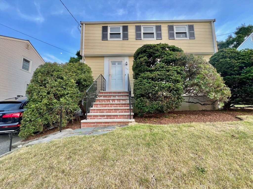 Primary Photo - 104 Wendell St