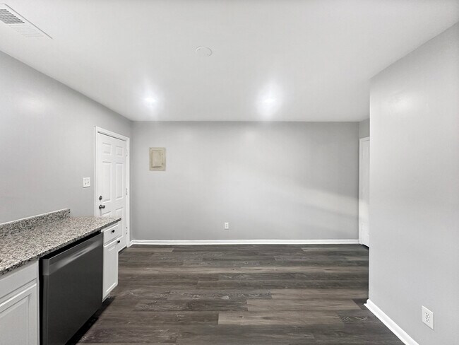 Foto del edificio - 4344 Roberton Ave