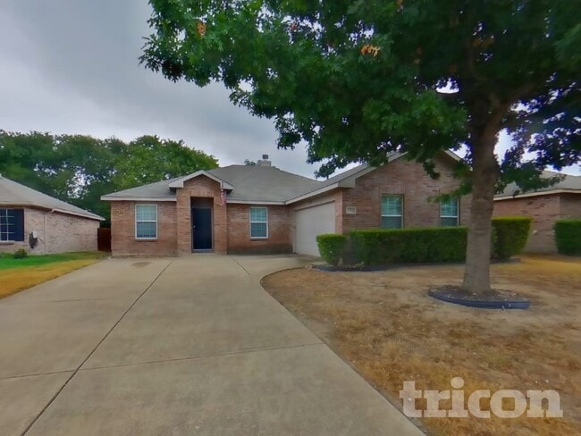 Building Photo - 2506 Eastwood Dr