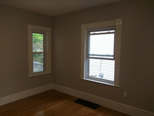 Building Photo - 30 Touro Ave