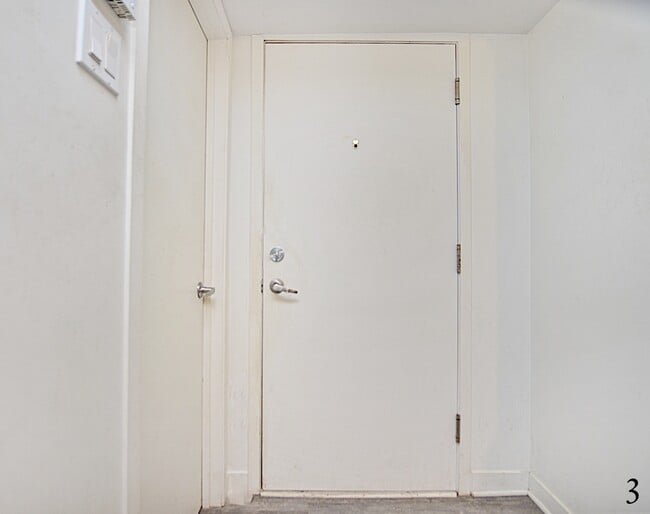 Building Photo - 4105 Av. Papineau