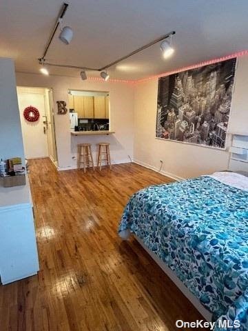 Foto principal - 75-10 Yellowstone Blvd