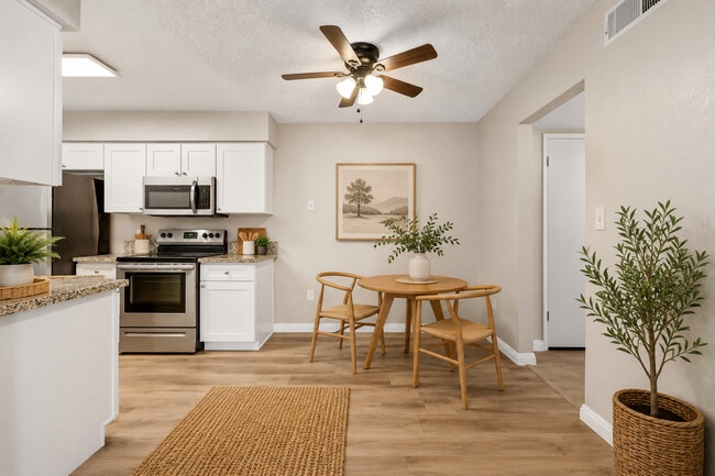 Photo - Falcon Pointe Apartments