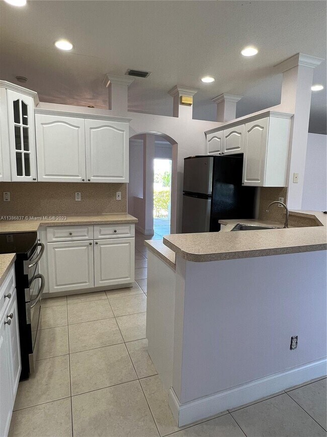 Foto del edificio - 901 S 12th St