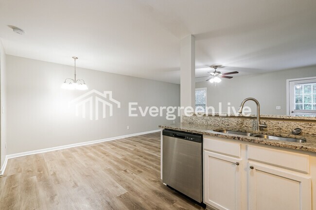 Building Photo - 6499 Snow Bird Ln