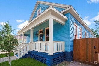 Building Photo - 2116 Hardy St